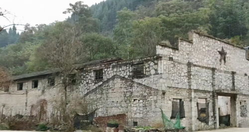 贵州深山中的军工厂,生产的民用品曾远销海外,现满目荒凉
