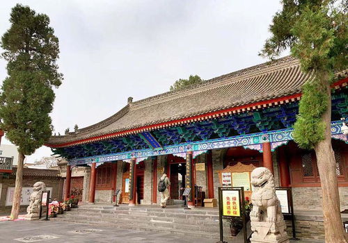 西安闹市中有座最大的道观,占地一百多亩,古朴僻静外地人少知