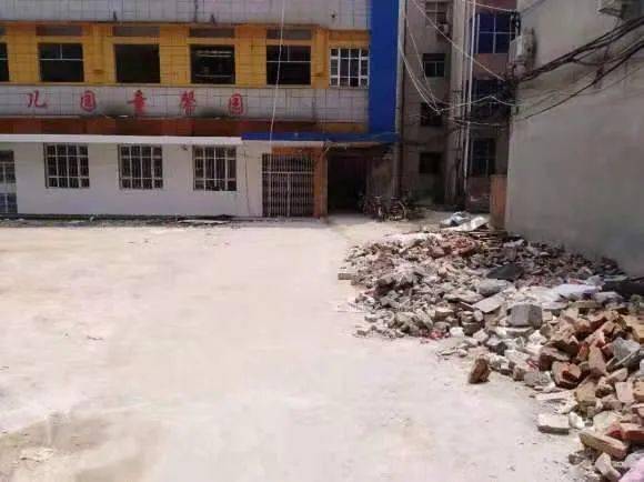 忍无可忍 啥时候拆 嵩县食品厂家属院的住户急了
