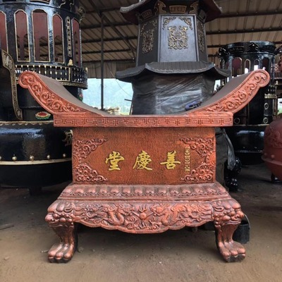 元宝桌 厂家供应寺庙元宝桌 祠堂樟木雕刻元宝桌 道观元宝桌 露天大型铸铁供桌