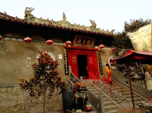 求成都市龙泉驿区辖区的寺院道观名单
