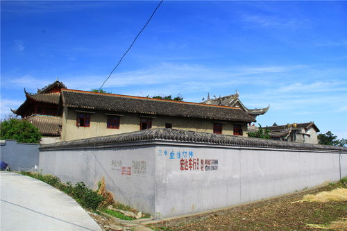 四川广汉霍家庵 道观与佛寺的兼容与分别
